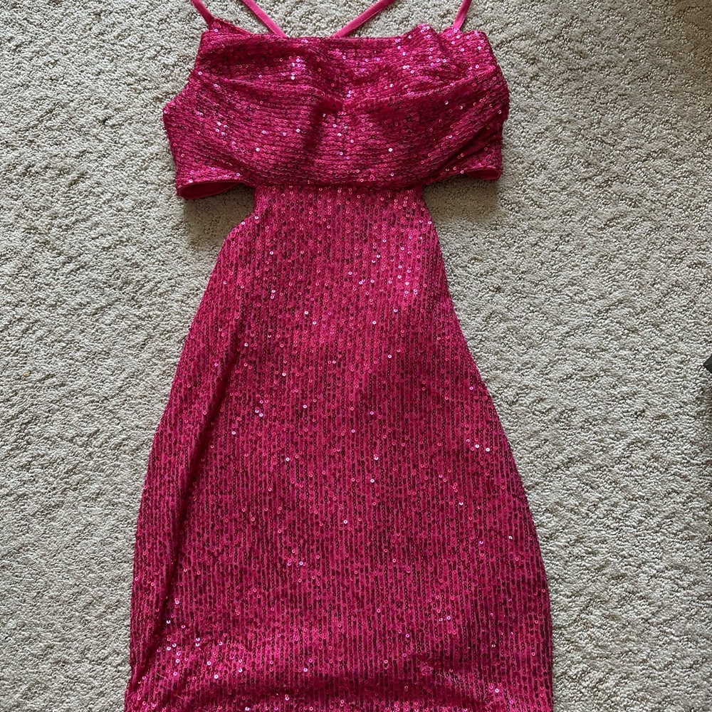 Worn once. Great condition.
